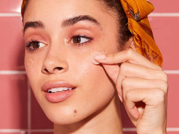 Here's The Correct Way To Conceal Blemishes - Brulée Beauty
